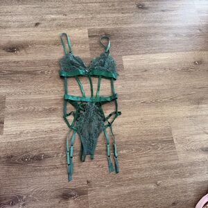 Fashion Nova Lace Strappy Bra Set in Teal